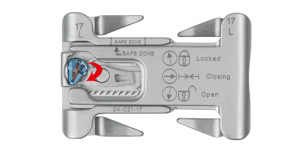The ratcheting mechanism is disengaged to allow the two halves to open for rapid re-entry.
