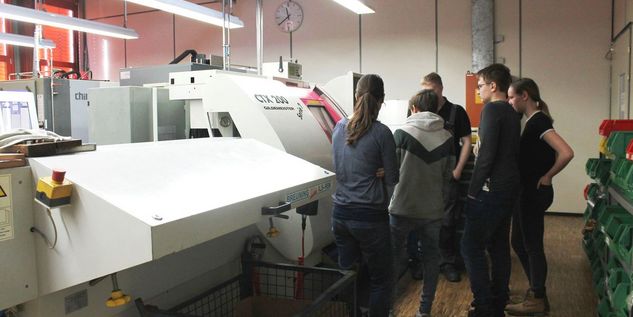 Bildergalerie | Technikunterricht in der Lehrwerkstatt