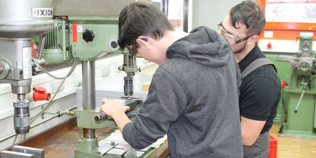 Bildergalerie | Technikunterricht in der Lehrwerkstatt