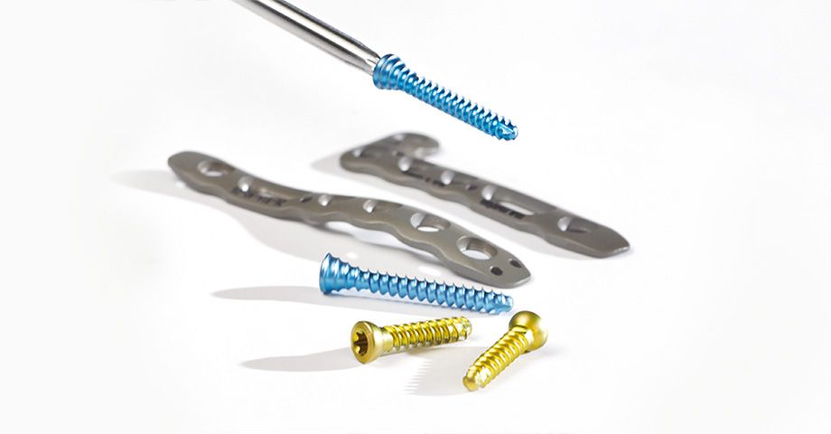 Traumatology - Implants hand plates screws